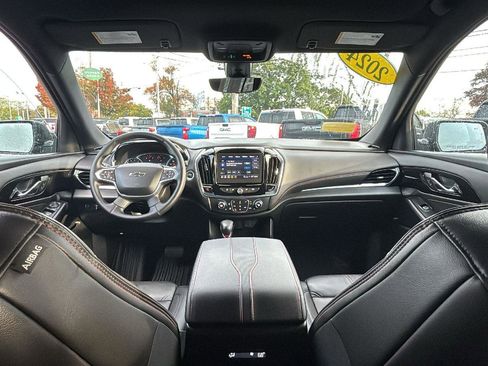 Certified 2024 Chevrolet Traverse RS image 24