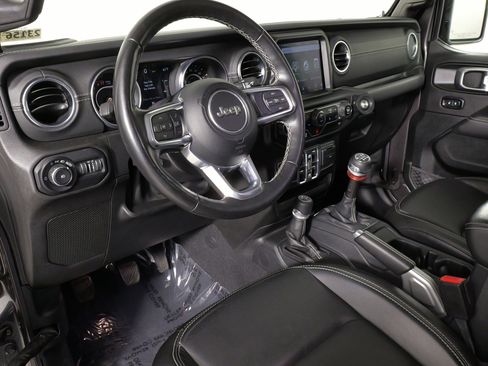 Used 2021 Jeep Wrangler Unlimited Sahara image 26