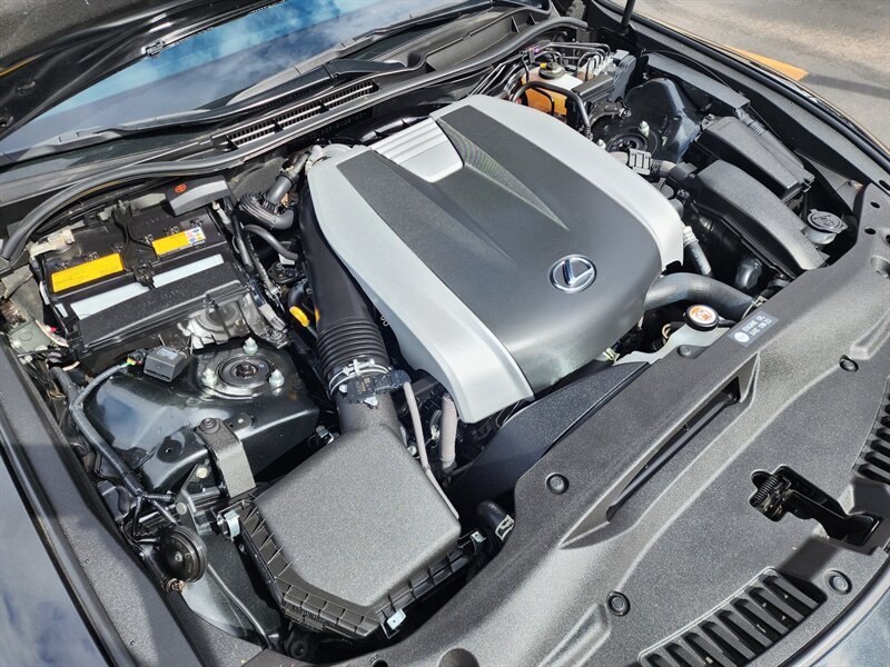 Used 2022 Lexus IS 350 F Sport w/ Navigation Package AWD/4WD image 11