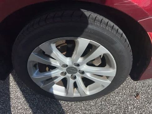 Used 2015 Chrysler 200 Limited image 10