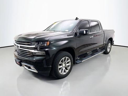 Used 2022 Chevrolet Silverado 1500 High Country w/ Technology Package AWD/4WD image 3