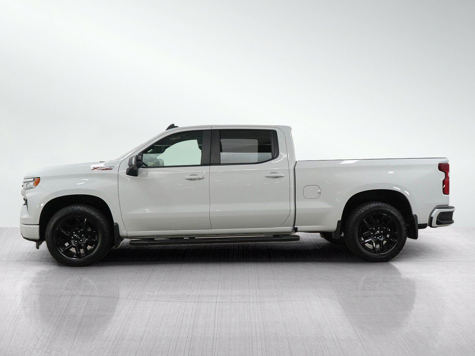Used 2024 Chevrolet Silverado 1500 RST AWD/4WD image 2