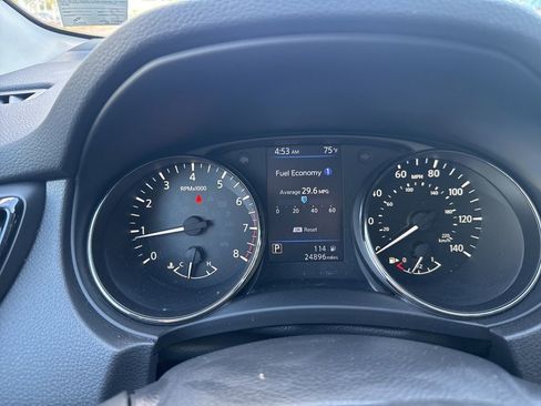 Used 2021 Nissan Rogue Sport S image 7