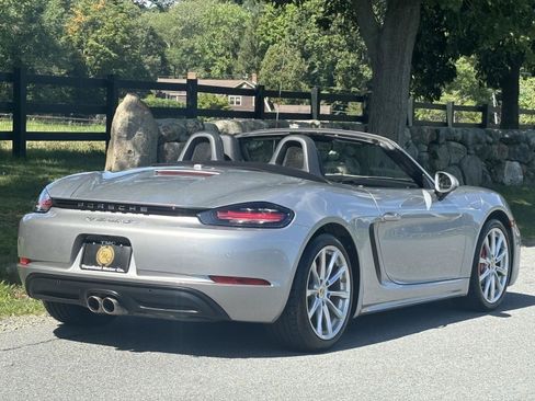 Used 2022 Porsche 718 Boxster S RWD image 5