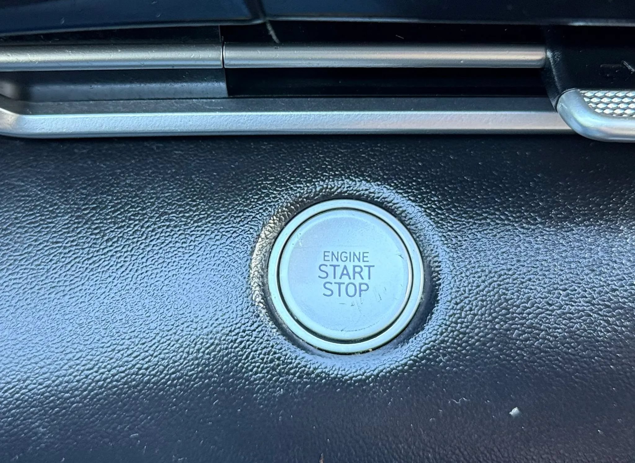 Used 2023 Hyundai Elantra SEL FWD image 17