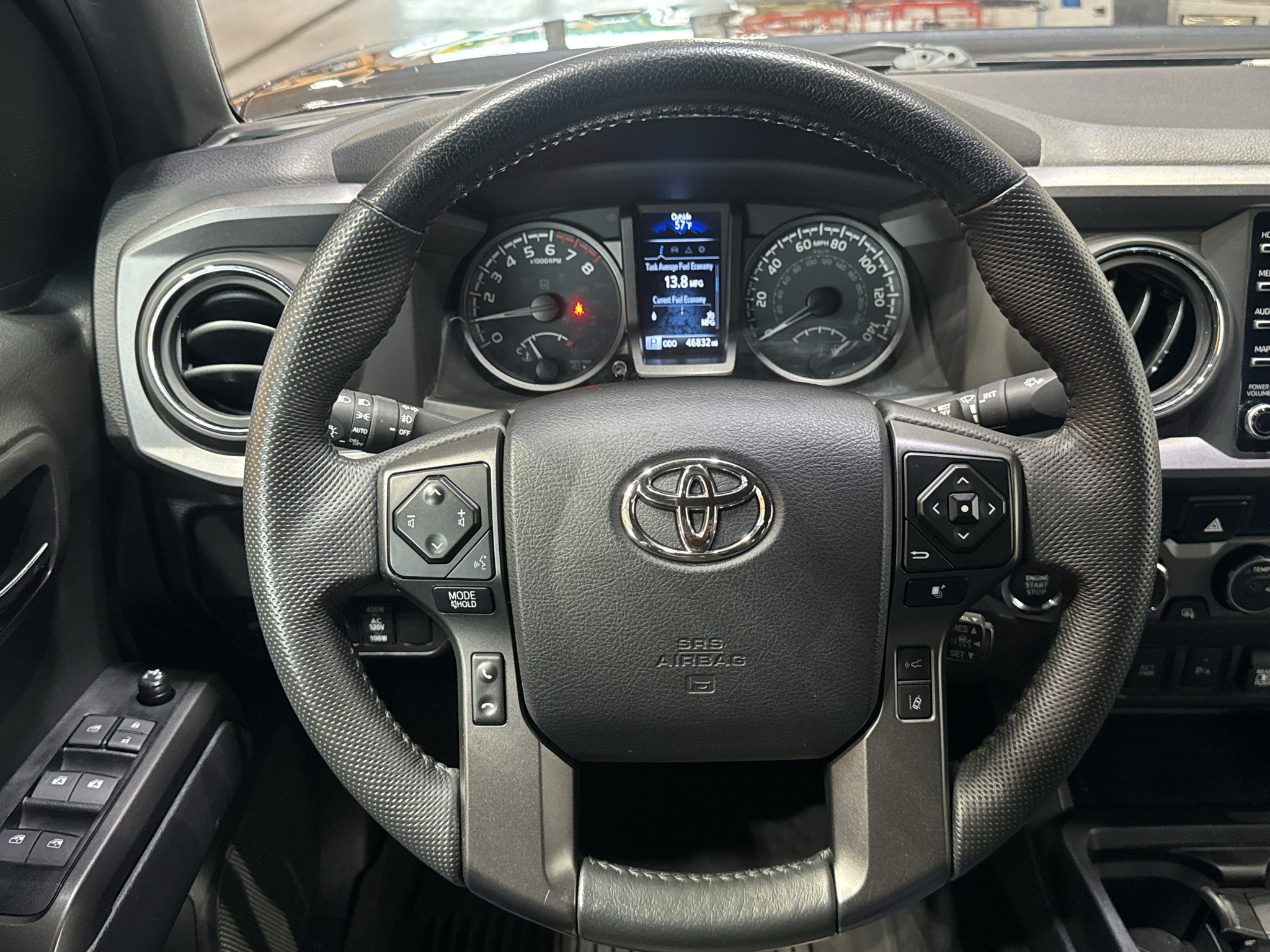 Used 2023 Toyota Tacoma TRD Off-Road w/ Technology Package AWD/4WD image 19