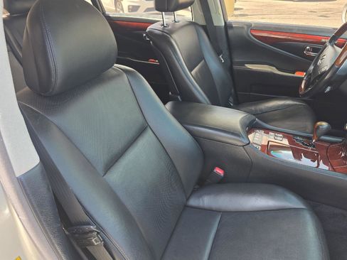 Used 2010 Lexus LS 460 L RWD image 30