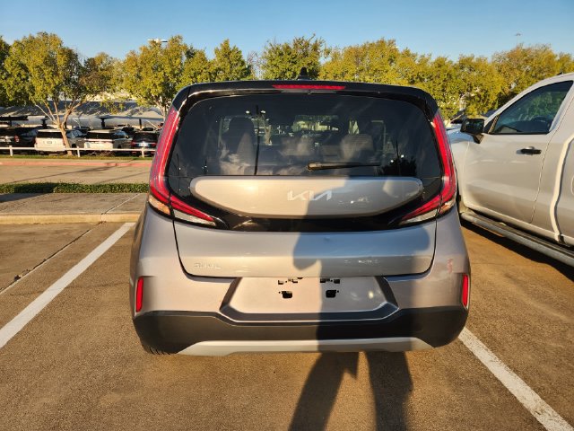 Used 2025 Kia Soul LX w/ LX Technology Package FWD image 5