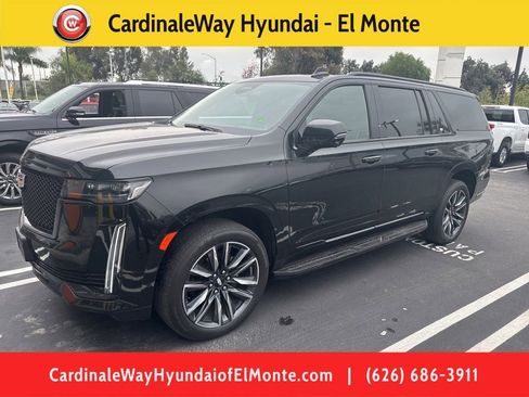 Used 2023 Cadillac Escalade ESV Sport image 1