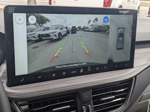 New 2025 Ford Escape SE w/ PHEV Premium Package image 8