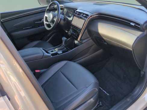 Used 2023 Hyundai Santa Cruz Limited AWD/4WD image 19
