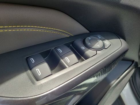 New 2026 Chevrolet Trax ACTIV w/ Sunroof Package FWD image 19