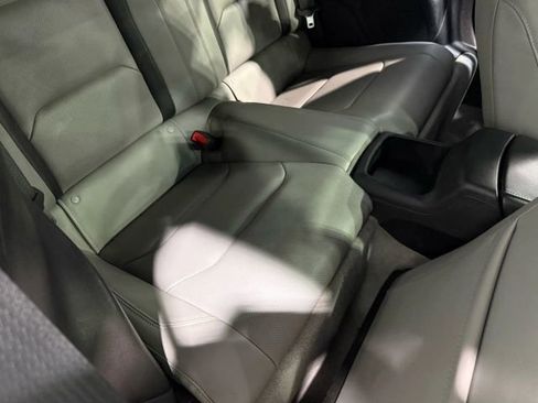 Used 2019 Chevrolet Camaro LT image 29