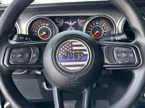 Used 2021 Jeep Gladiator Sport AWD/4WD image 13