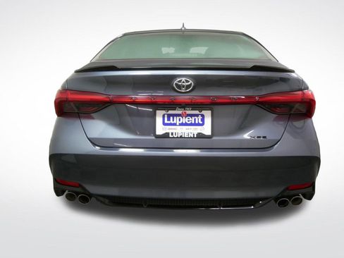 Used 2019 Toyota Avalon XSE w/ All Weather Liner Package FWD image 4