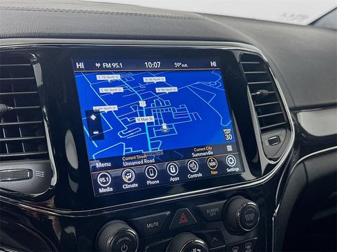 Used 2021 Jeep Grand Cherokee Overland image 28
