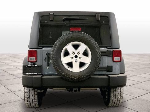Used 2014 Jeep Wrangler Unlimited Sport w/ Quick Order Package 23S AWD/4WD image 5