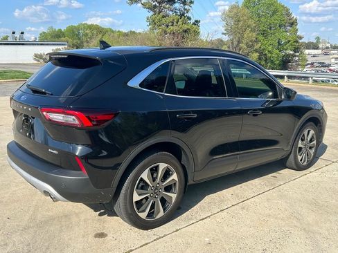 Used 2023 Ford Escape Platinum image 6