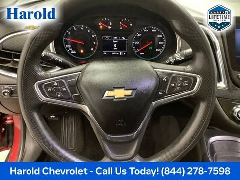Used 2019 Chevrolet Malibu LT image 16