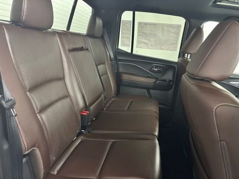 Certified 2025 Honda Ridgeline RTL image 11