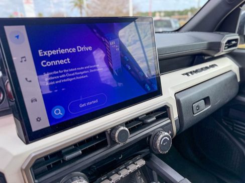 Used 2024 Toyota Tacoma TRD Off-Road image 30