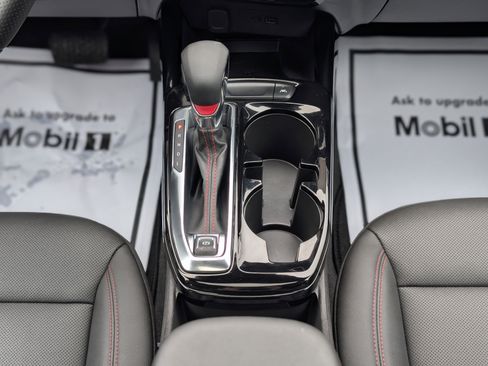 Used 2025 Chevrolet Trax RS w/ Sunroof Package image 25