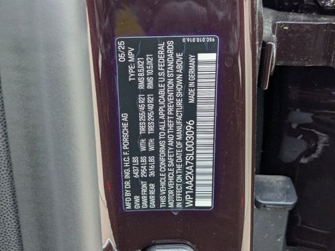 New 2025 Porsche Macan 4 Electric image 30