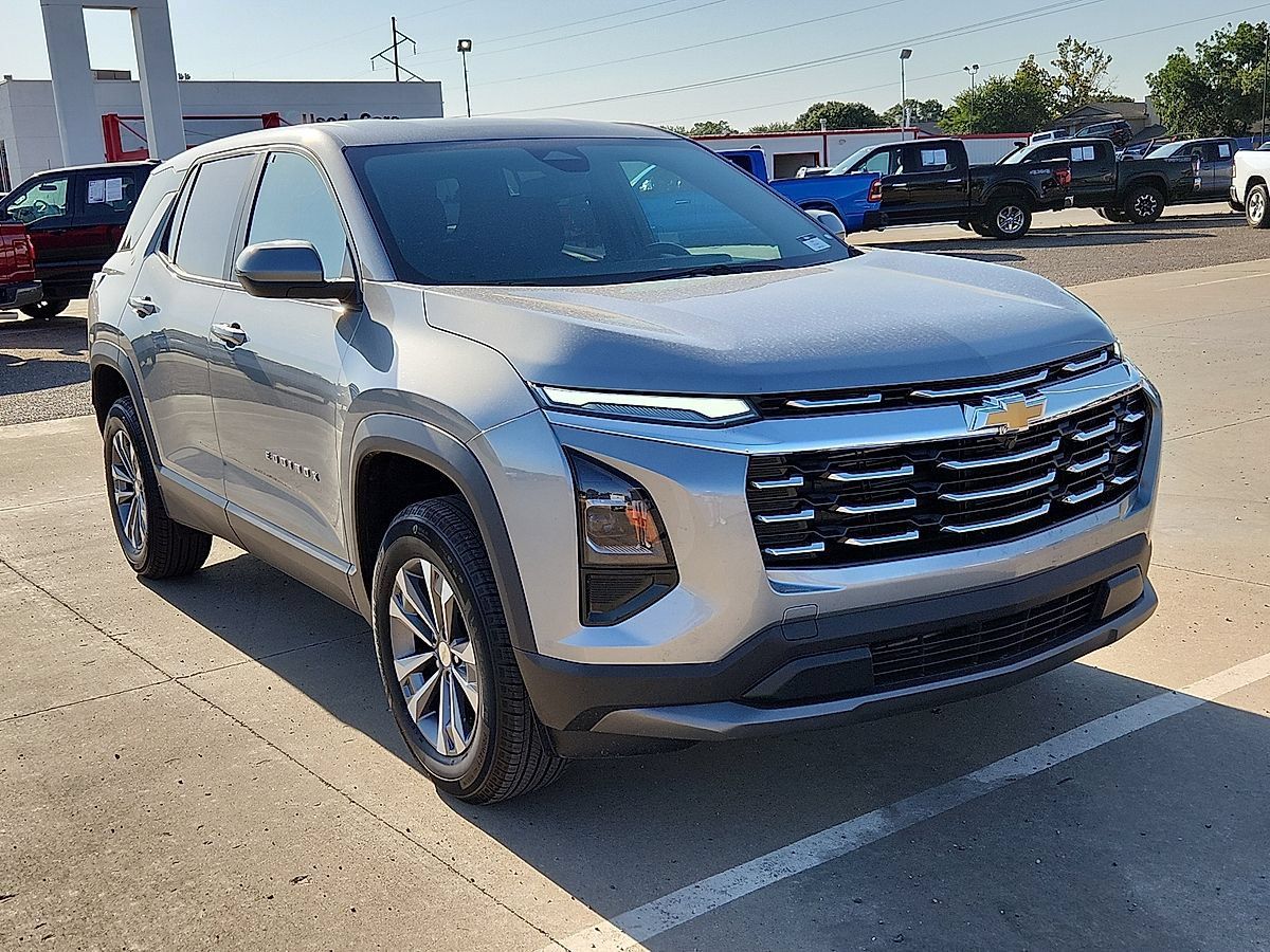 Used 2026 Chevrolet Equinox LT AWD/4WD image 5