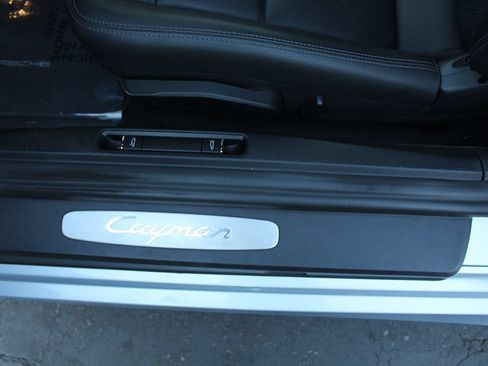 Used 2014 Porsche Cayman RWD image 21