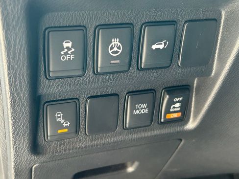 Used 2019 Nissan Pathfinder SL image 30