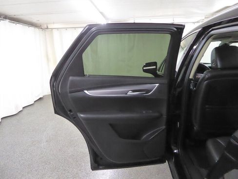 Used 2019 Cadillac XT5 Luxury FWD image 27