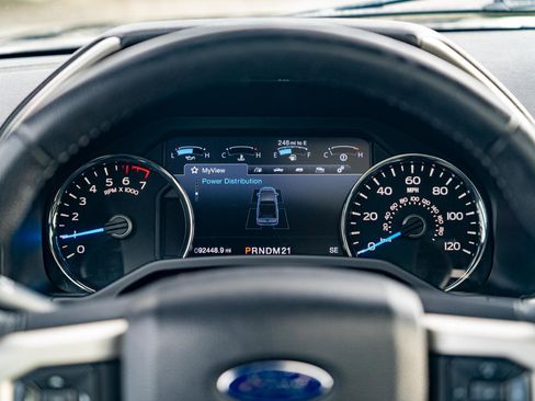 Used 2016 Ford F150 Lariat w/ Equipment Group 502A Luxury image 19