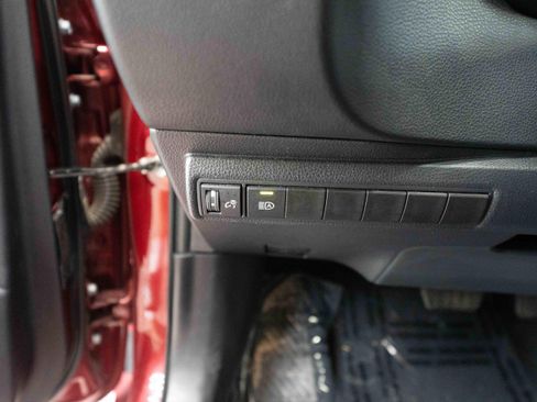 Used 2025 Toyota Corolla LE FWD image 11
