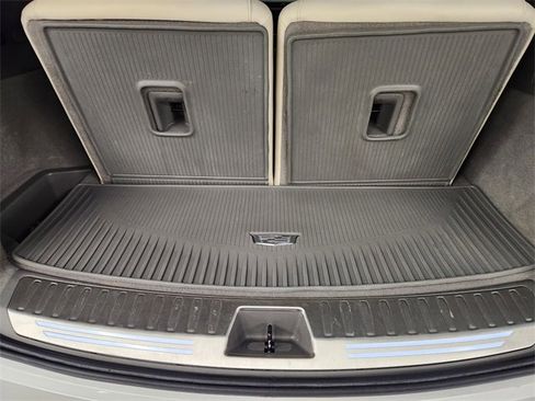 Used 2021 Cadillac XT6 Premium Luxury image 34