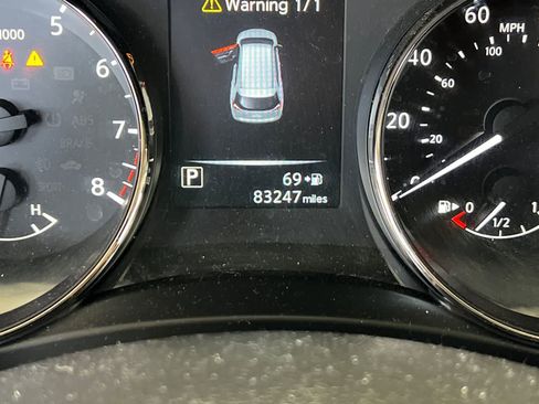 Used 2017 Nissan Rogue S FWD image 26