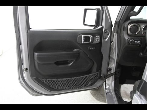 Used 2019 Jeep Wrangler Unlimited Sport S image 5