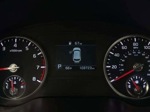 Used 2020 Kia Telluride S w/ S 8 Passenger Seating Package AWD/4WD image 12