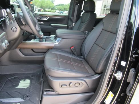 Used 2026 Chevrolet Silverado 1500 High Country w/ Midnight Edition RWD image 18