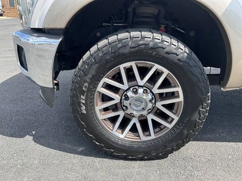 Used 2011 Ford F250 Lariat w/ Lariat Ultimate Pkg AWD/4WD image 17
