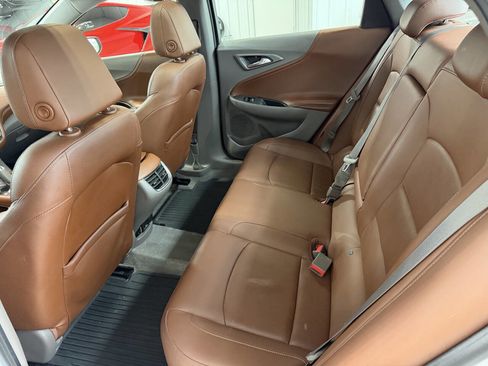 Used 2016 Chevrolet Malibu LT w/ Leather Package image 22