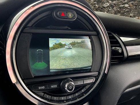 Used 2019 MINI Cooper S image 15