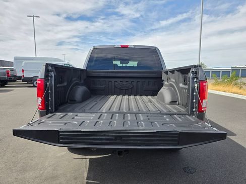 Used 2015 Ford F150 XLT AWD/4WD image 29