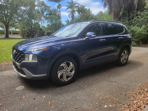 Used 2023 Hyundai Santa Fe SEL image 3