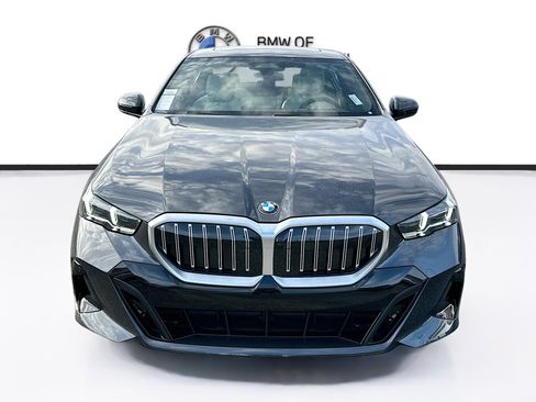 New 2026 BMW 530i w/ M Sport Package RWD image 2