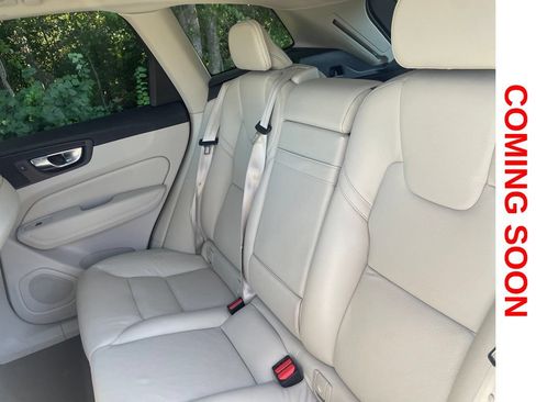 Used 2021 Volvo XC60 T8 Inscription Expression w/ Protection Package Premier AWD/4WD image 11