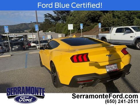 Used 2024 Ford Mustang Premium image 7