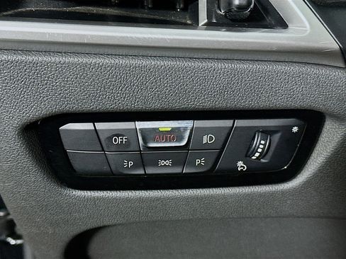 Used 2025 BMW 330i Sedan image 17