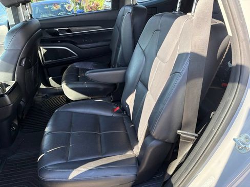Used 2022 Kia Telluride EX w/ EX Premium Package AWD/4WD image 24
