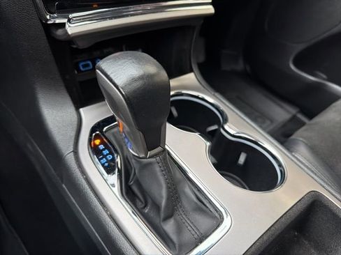 Used 2019 Jeep Grand Cherokee Altitude AWD/4WD image 22