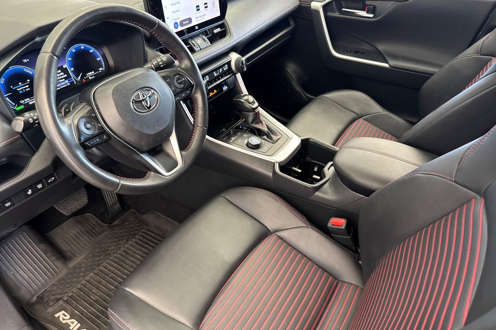 Certified 2024 Toyota RAV4 XSE w/ Weather Package AWD/4WD image 9